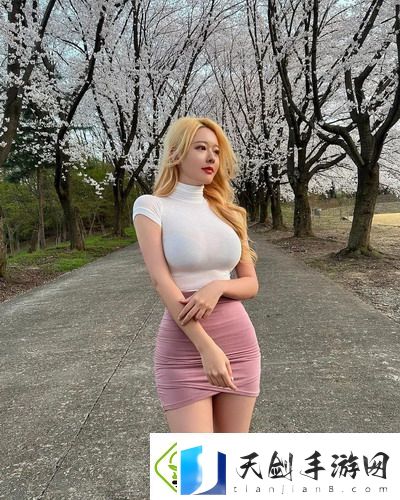 MV在线观看免费播放历史变迁与演进网友：看得过瘾的音乐盛宴！