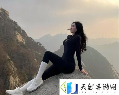 成品ppt网站大片夜幕璀璨星河网友：这真是提升工作效率的神器！