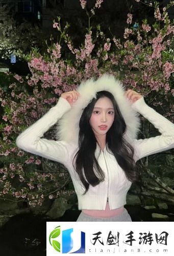 在公交车里c弄到高c了怎么办：让我们一起探讨如何应对公交车上的尴尬时刻与解决方法