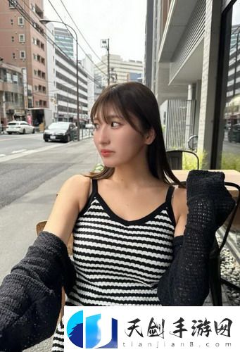 大秀平台app下载：开启你的精彩之旅-跟随潮流一起嗨翻天！