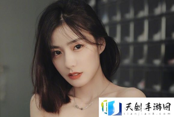 跪着主人走到面前应该怎么办：从宠物行为解析主人的心理期待与应对策略