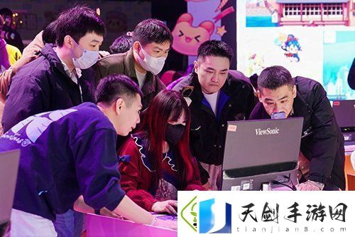 彩虹岛18周年双线狂欢