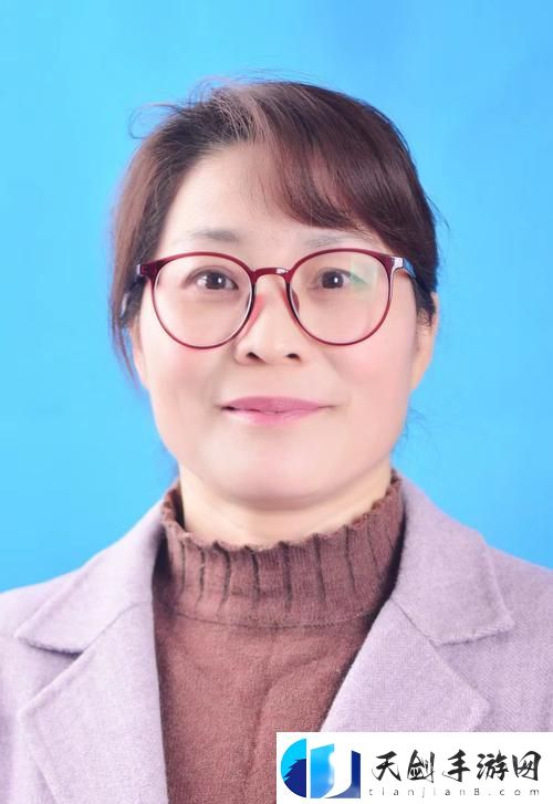老校工玩的王琼老师是哪个班