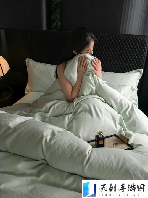 陪读装睡让他滑进去了