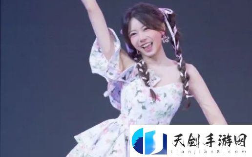 骆歆深夜透露自己两年没用后期