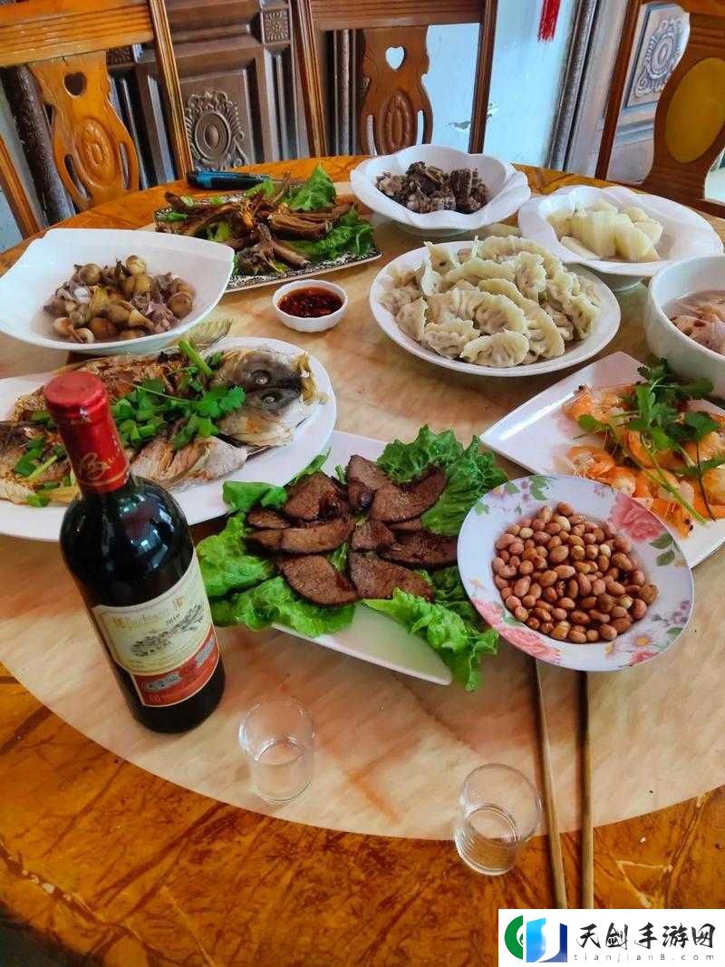 老公的叔叔天天来我家吃饭，这正常吗？