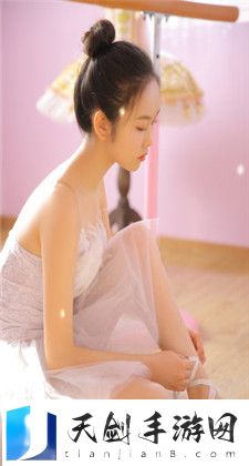 我的父亲和周莹：两代人交织的情感故事
