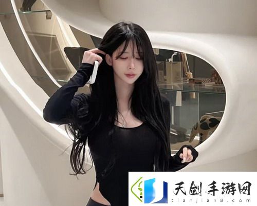 老公装醉看我和别人在一起惊讶不已网友：真是戏多！