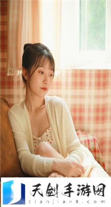 抓住貂蝉的两只大球球主题曲：主题曲背后的精彩世界