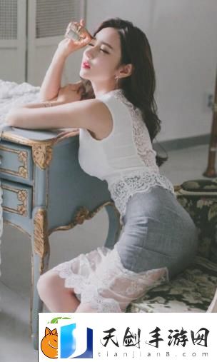 朋友的丰满人妻HD中文唯美画面升级友：尺度拿捏到位值得一看！