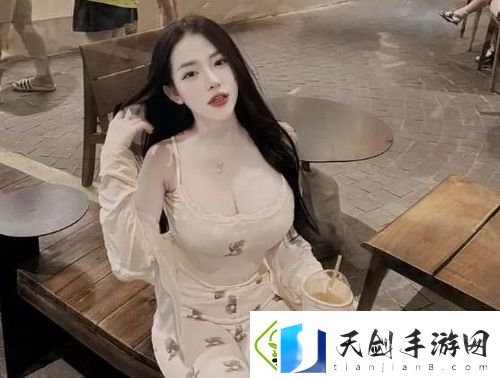 回娘家：白天像父女-晚上像夫妻-友们热议家庭关系的新常态！