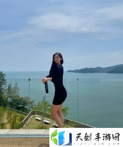 厨房激战饥荒老奶奶能睡觉吗？网友：这场战斗真是让人忍俊不禁