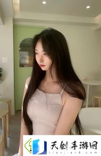 老阿姨与小年轻的爱情电视剧-网友：这样的爱情真的能长久吗