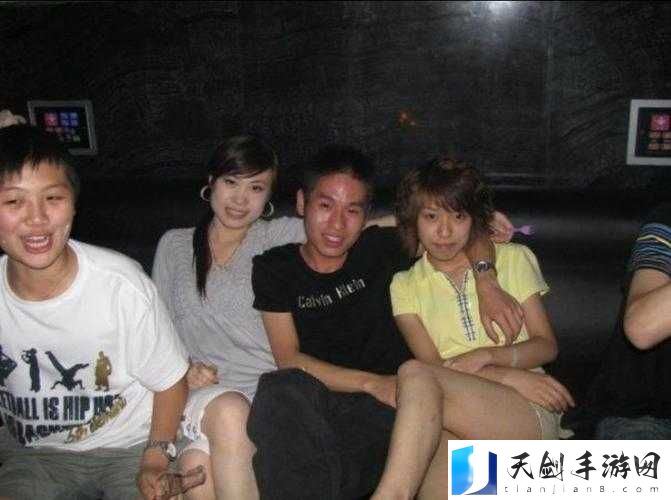 露奶门事件引发广泛关注与热议