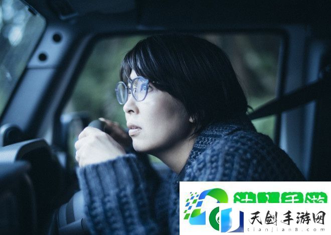 松隆子与亡夫松村北斗重逢：初吻曝剧照