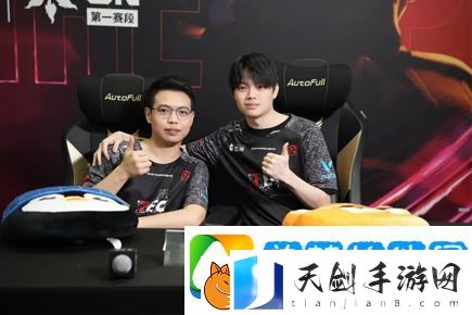 AfteR教练：TvirusLuke打DRG老东家21个首杀-这太狠了