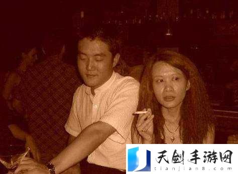 7777 色鬼 XXXX 国产色妇之劲爆情事大揭秘