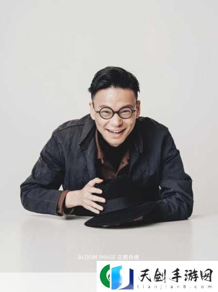 大叔好大叔坏大叔有时也可爱歌词是哪首歌：根据大叔好-大叔坏-大叔有时也可爱的歌词-可以拓展出以下新的