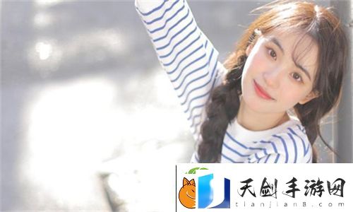 小小水蜜桃突然免费！观众为何一边骂一边熬夜狂追