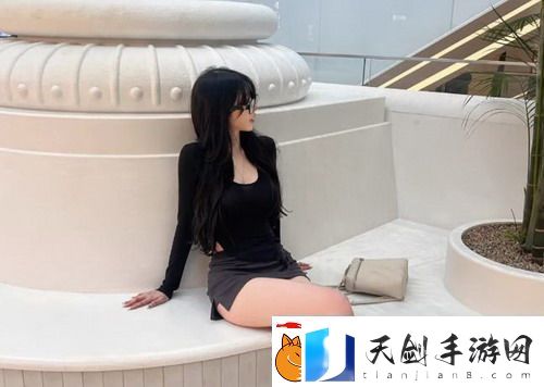 天天挨龠中度过BY浮白曲讲什么解析曲意的深度友热议：引发共鸣感慨万千！