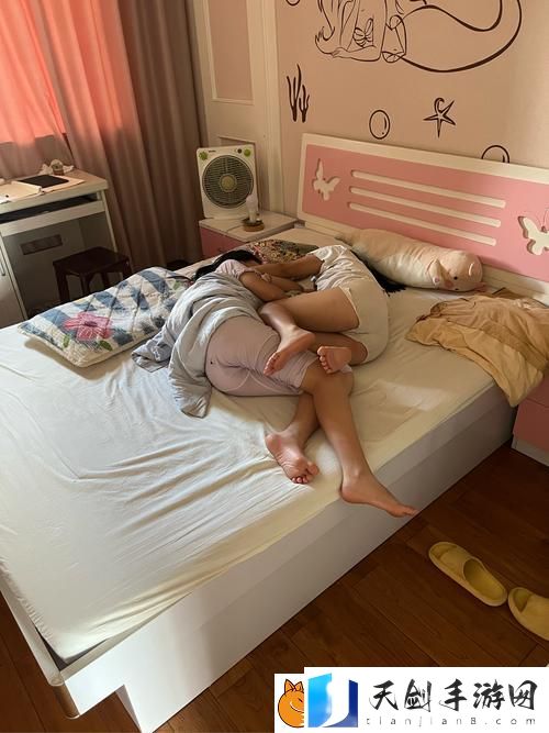 装睡给了孩子日一次：让陪伴成为一种艺术
