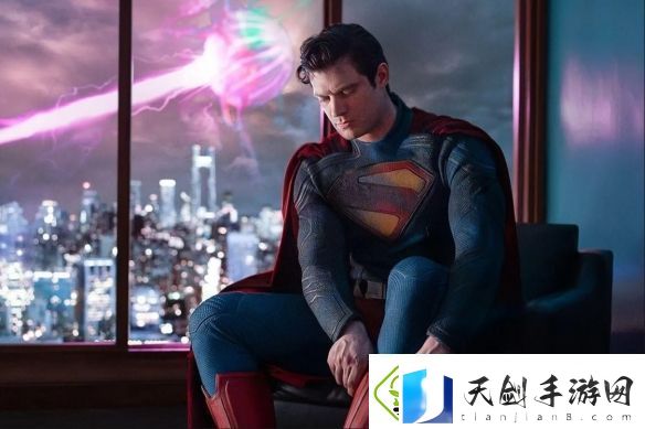 DC超英新片超人曝新训练幕后照