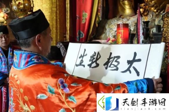 今日正式上线！天龙首个开光服来袭