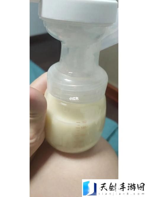 内容精彩一边下奶一吃敷视频60分钟