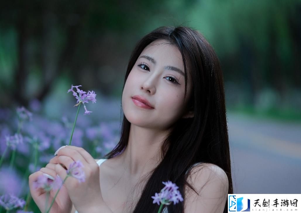 一边下奶一吃敷视频60分钟：网友感叹妙招多，背后真相引发好奇！