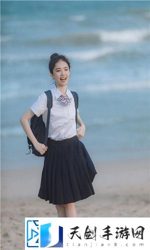 久久久国产精华液2024特点超强锁水力养肤黑科技网友：补水真的绝绝子！