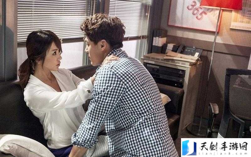 人妻母乳上司：职场中的别样魅力与故事